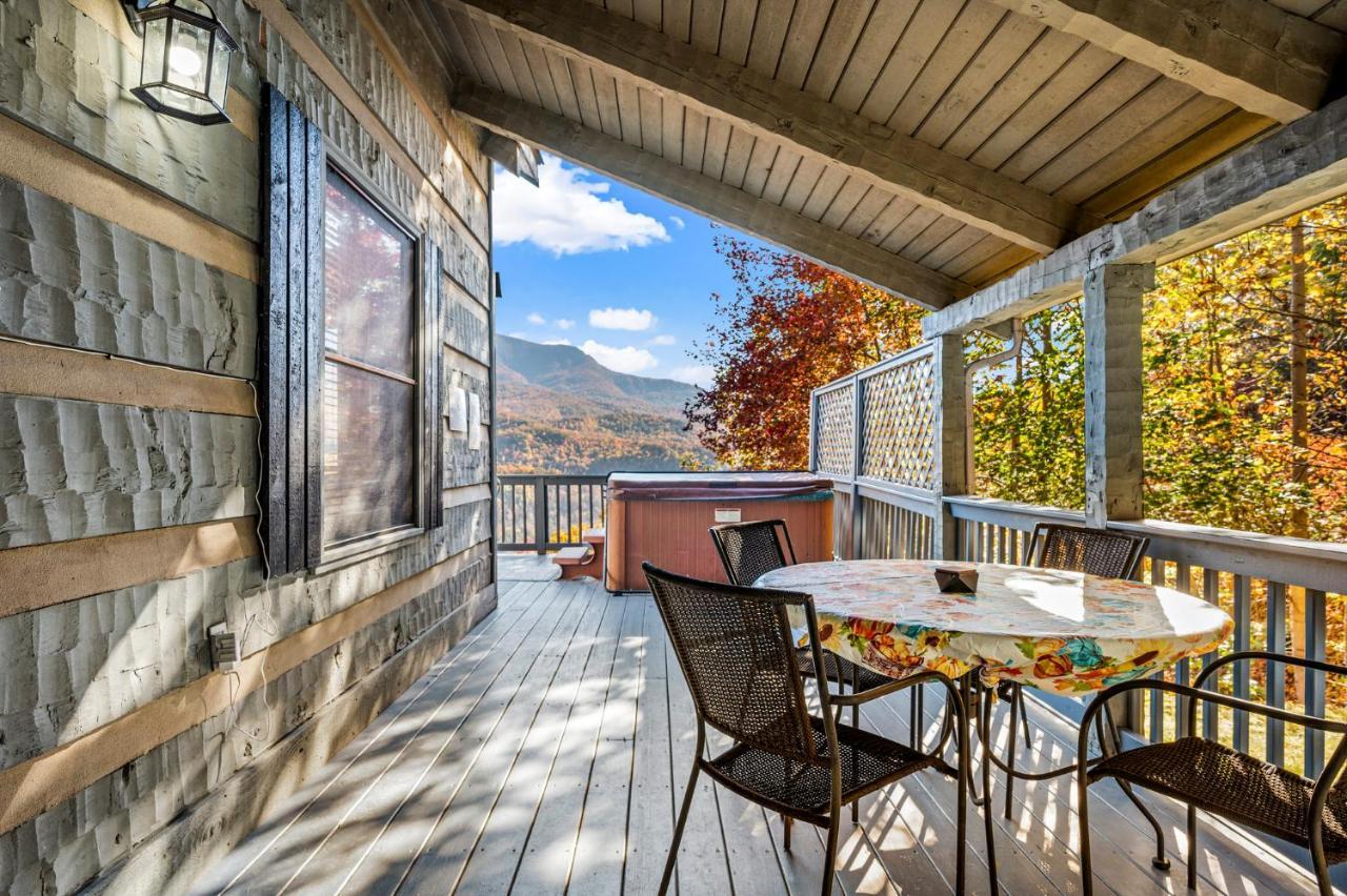 Barenberg Cabin - Secluded Unobstructed Panoramic Smoky Mountains View With Two Master Suites, Loft Game Room, And Hot Tub Gatlinburg Luaran gambar