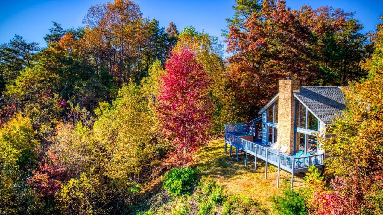 Barenberg Cabin - Secluded Unobstructed Panoramic Smoky Mountains View With Two Master Suites, Loft Game Room, And Hot Tub Gatlinburg Luaran gambar